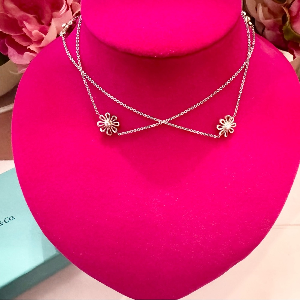 Tiffany & Co. Picasso Daisy Necklace - Picture 3 of 8